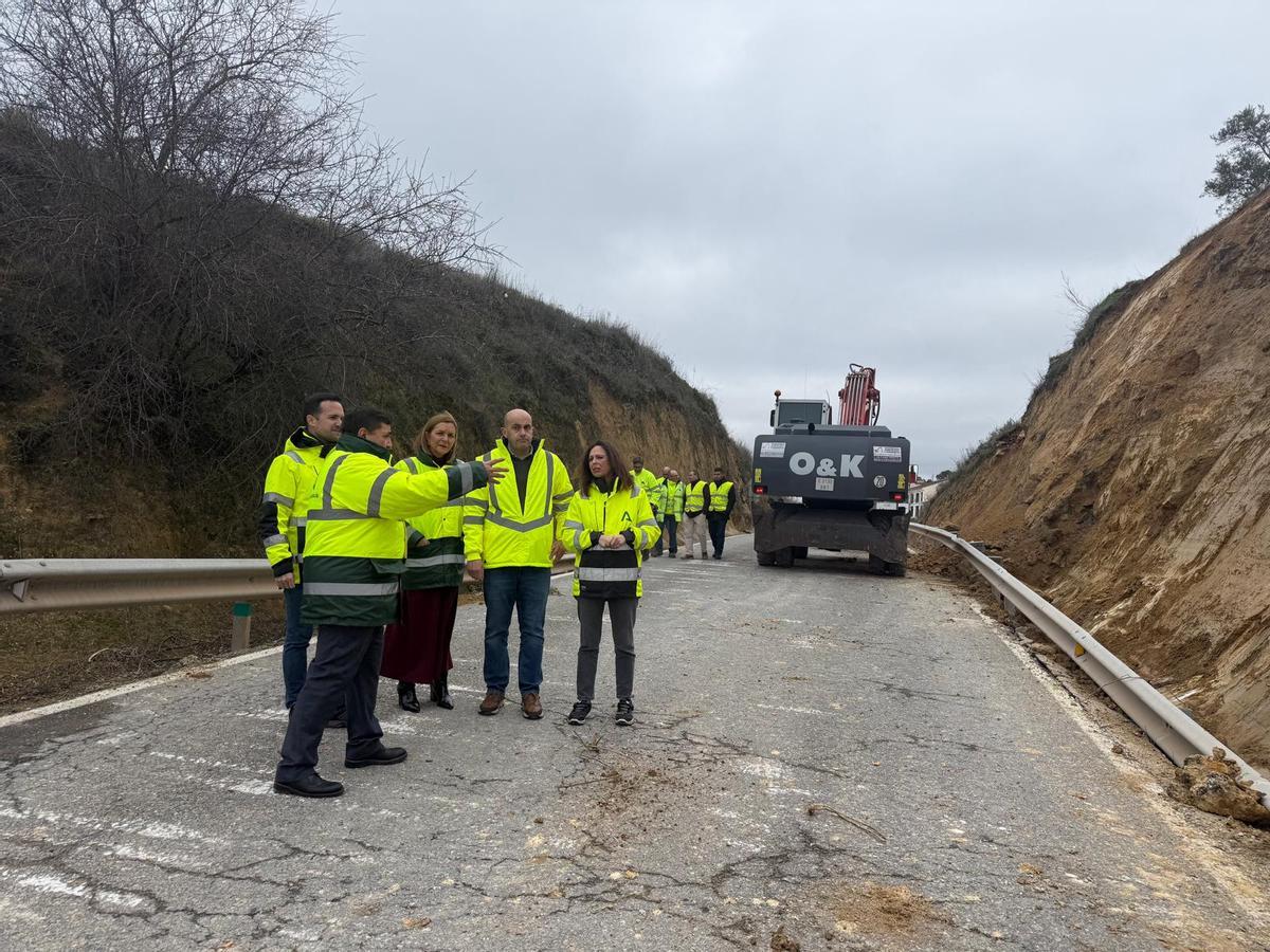 La Junta destina medio millón de euros a la reparación de la carretera de Los Molinillos en Archidona tras los daños ocasionados por el temporal
