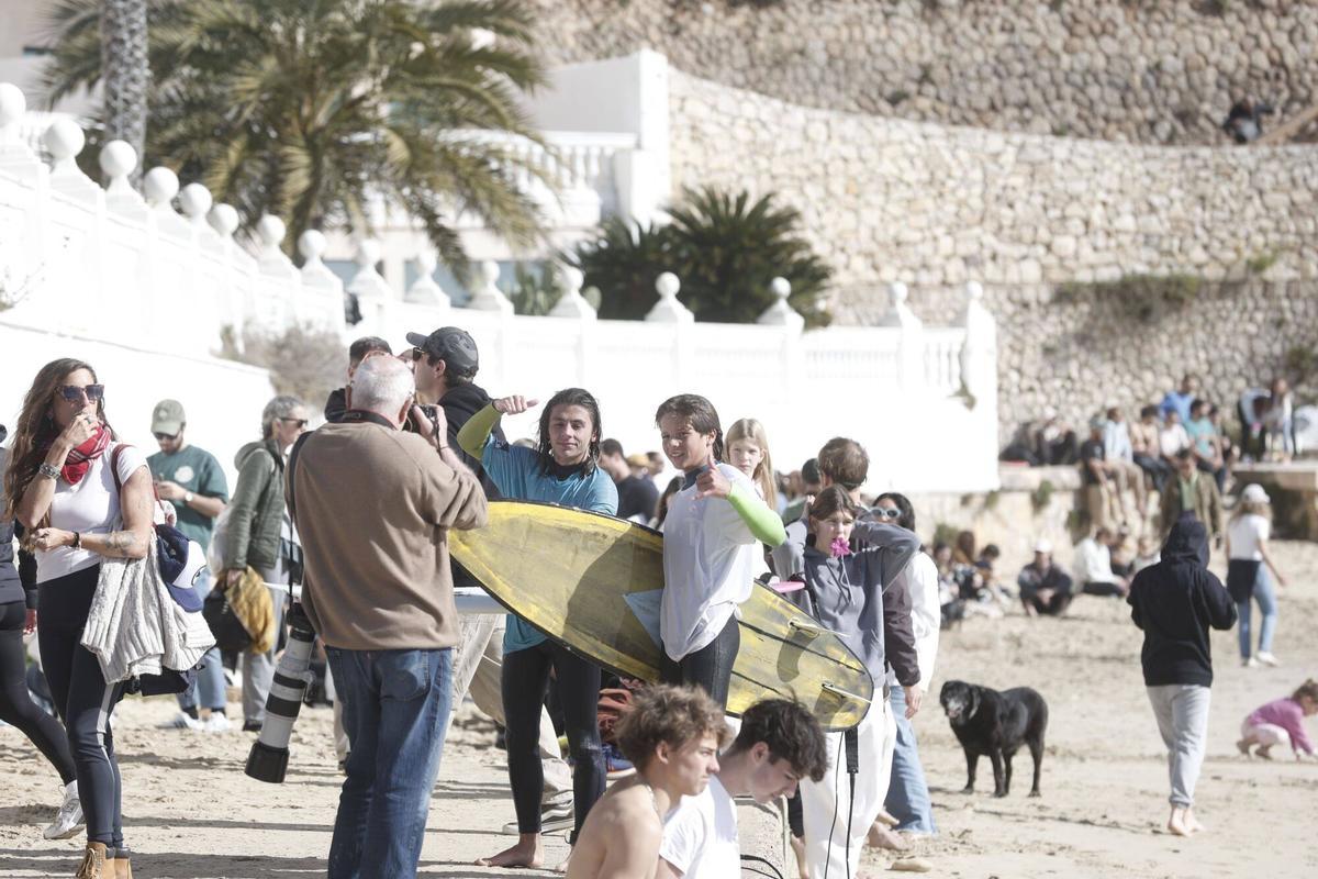 La playa de Cala Millor acogió la cuarta edición del Calama Surf Contest