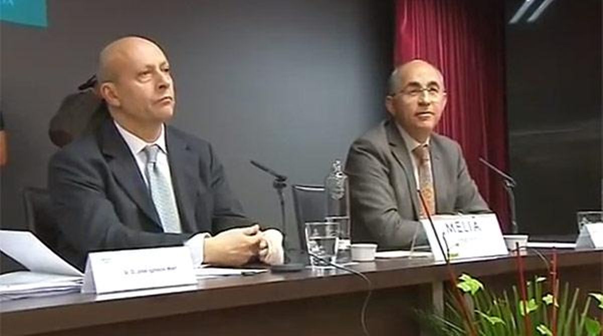 Xiulada al ministre Wert a Sevilla.