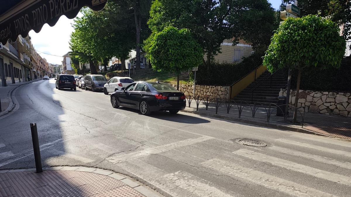 Paso de peatones en el que se ha producido el atropello de la joven en Lucena.