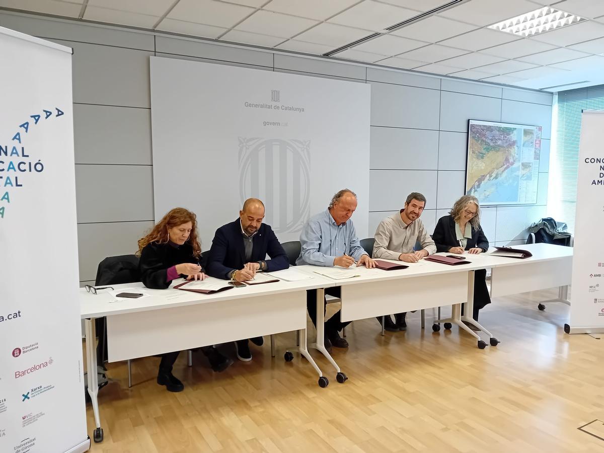 Imatge de la signatura del conveni