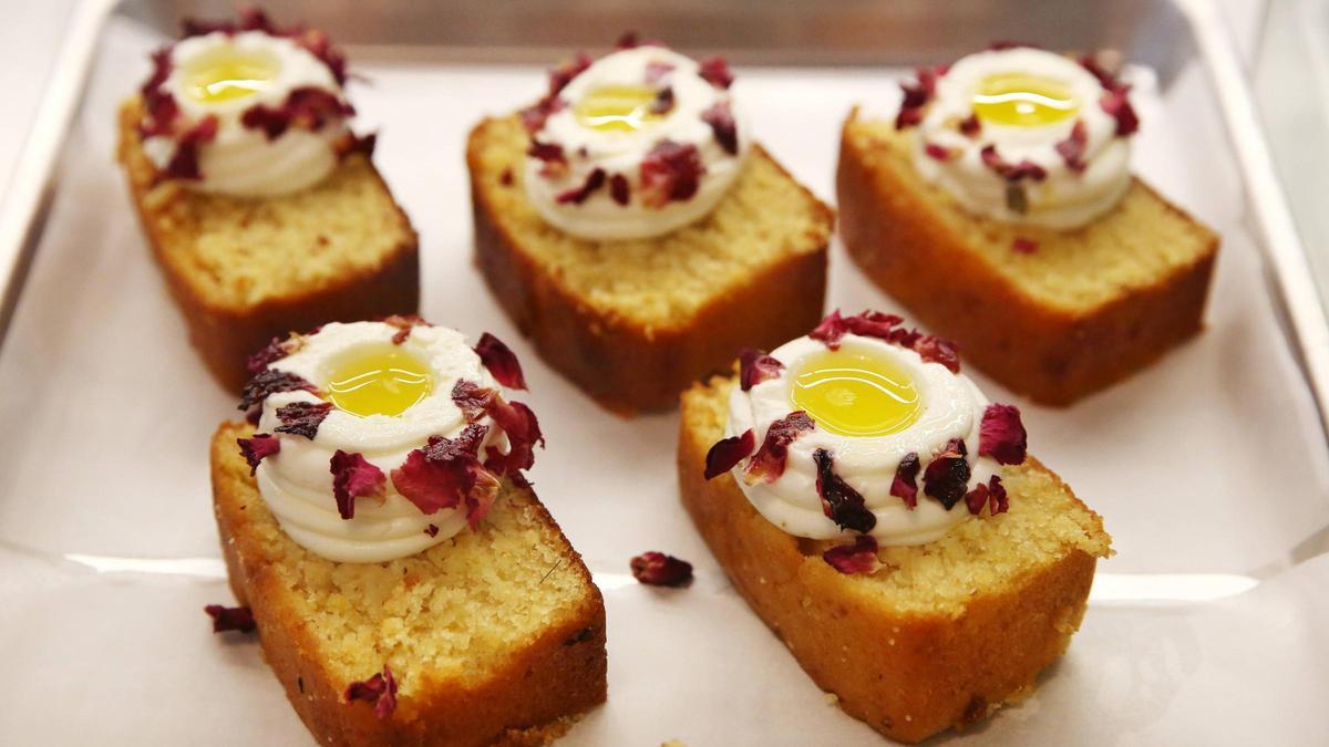 Uno de los bocados dulces de Handy Bakery.