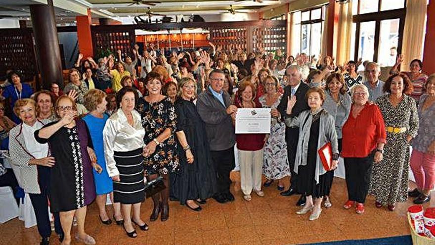 Participantes del torneo benéfico en el Club Náutico de Arrecife.