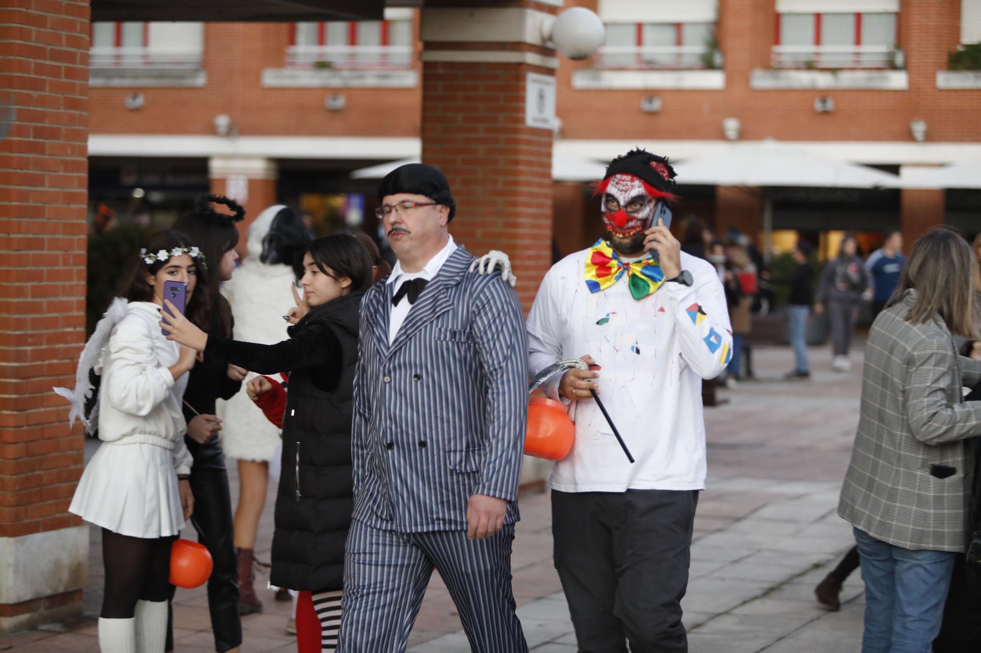 EN IMÁGENES: La Fresneda, a la calle para celebrar Halloween