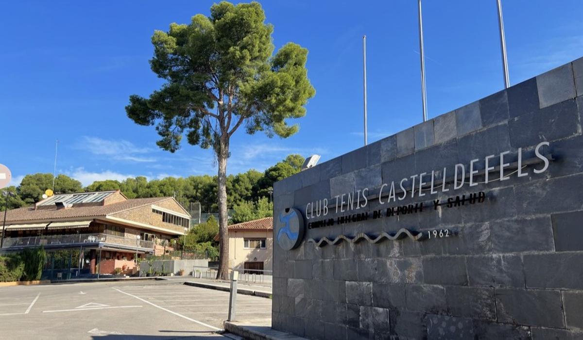 Fachada del Club de Tenis Castelldefels.