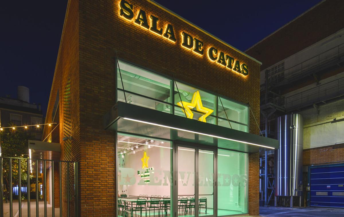 El edificio que acoge la Sala de Catas de Estrella de Levante en Espinardo