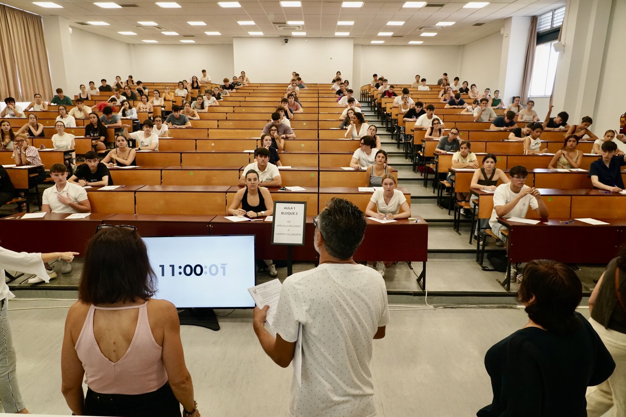 Estudiantes malagueños se enfrentan a la Prueba de Acceso a la Universidad (Selectividad 2025)