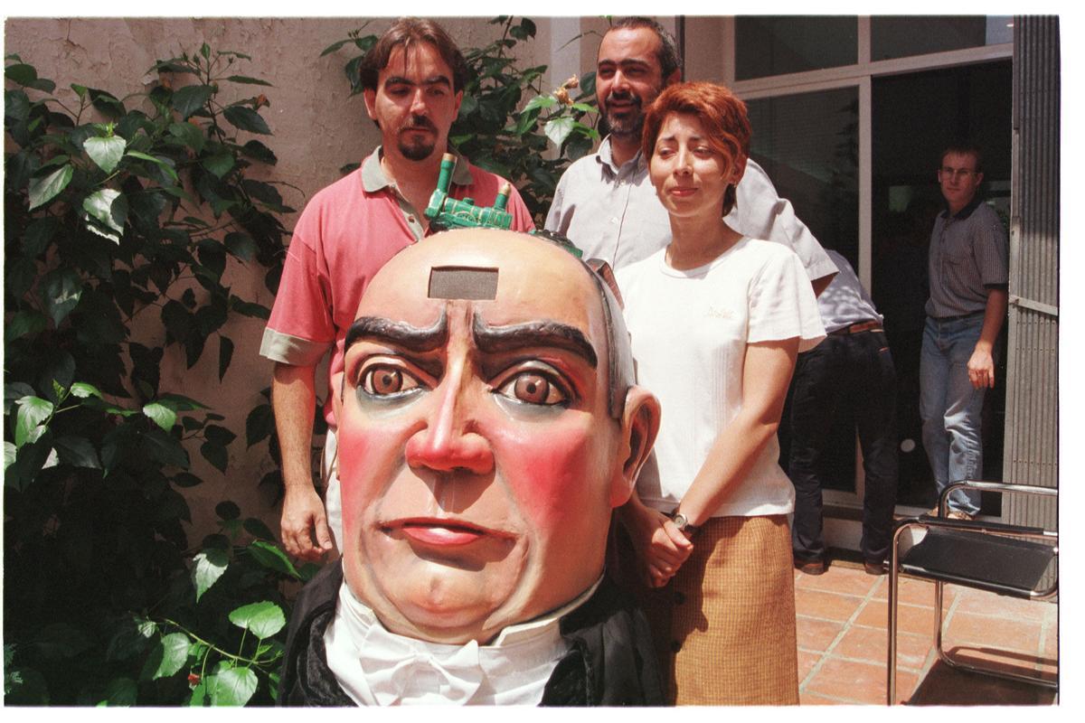 MATARO, MARESME, 17/7/98.-PRESENTACION DE UN CAPGROS DE MIQUEL BIADA, EN MATARO. FOTO: XAVIER SABORIDO. NEG. 185818