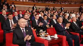 Xi Jinping y Putin hablan de encontrar una "salida política" a la guerra en Ucrania