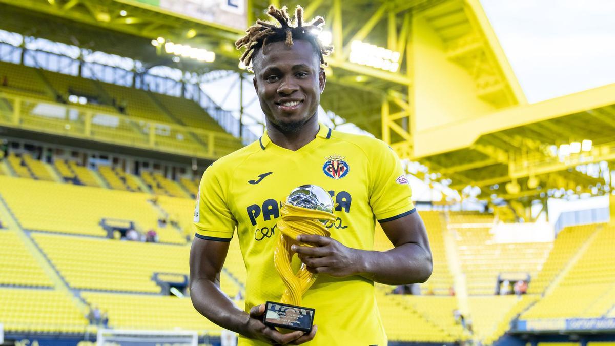 Chukwueze recibió el galardón como mejor futbolísta africano de LaLiga 2022/23.