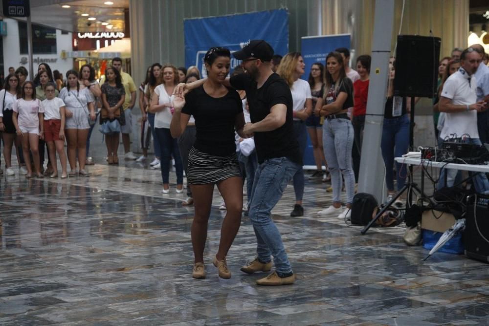 Taller de salsa en la Feria de Murcia