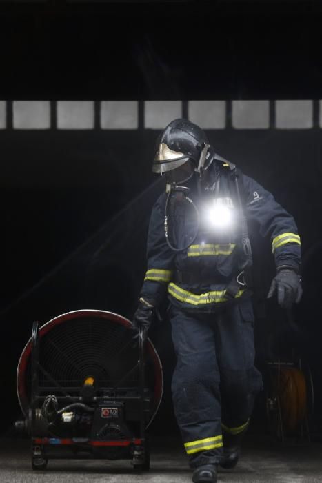 Incendio en un garaje de la calle Doctor Marañón de Avilés