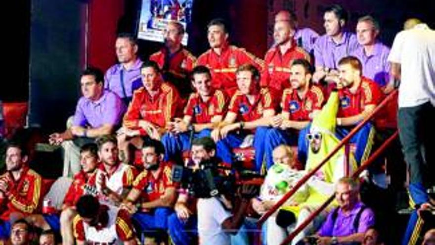 España inicia el viaje hacia la Copa Confederaciones