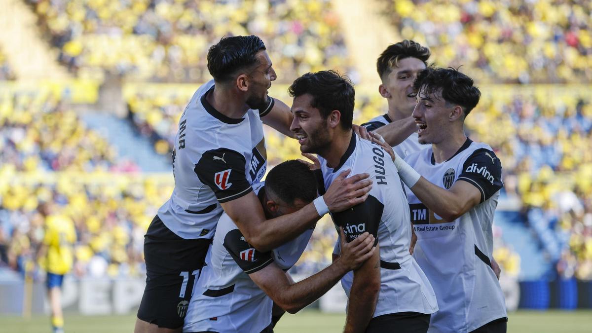 El Valenica CF celebra uno de los goles de Hugo Duro.