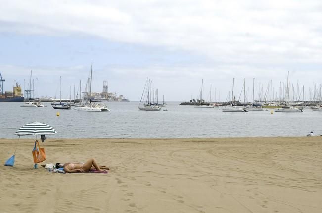 CONTAMINACION EN LA PLAYA DE LAS ALCARAVANERAS