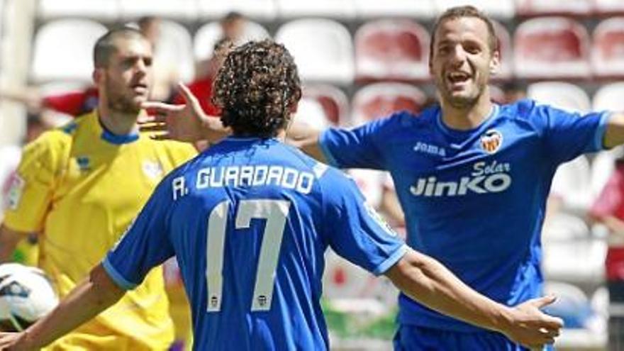 Goles y asistencias compartidas con Guardado.