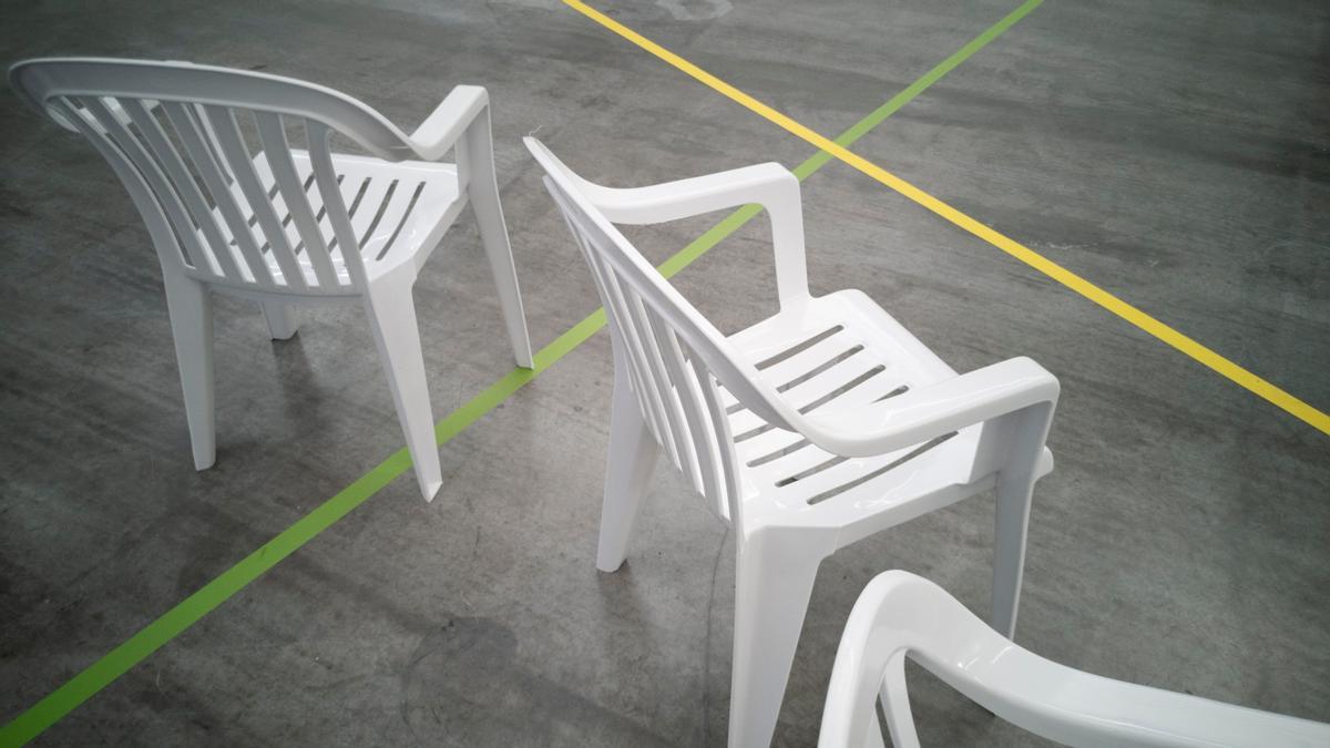 Silla plástico blanca