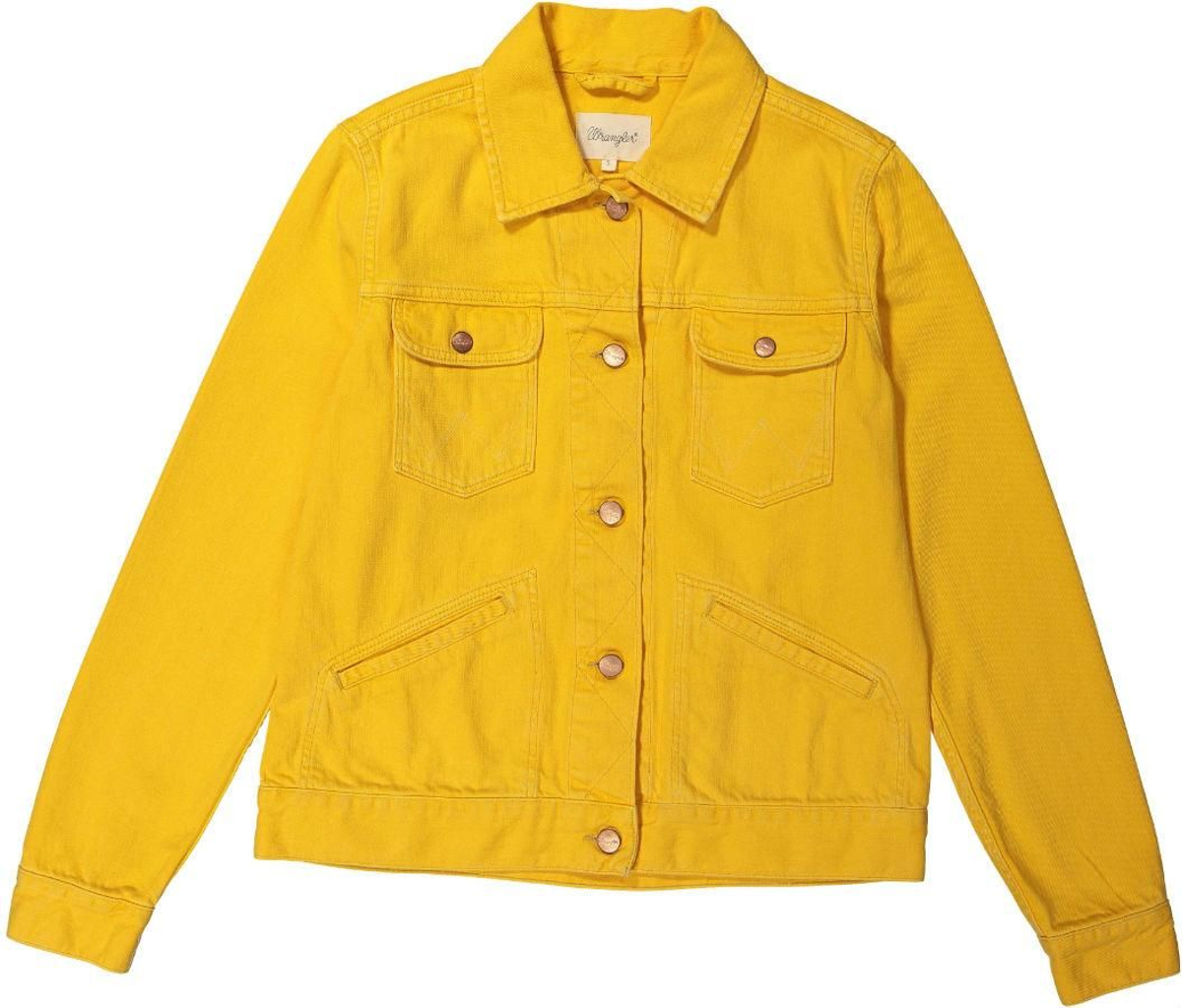 Prendas y complementos en amarillo:  chaqueta de Wrangler