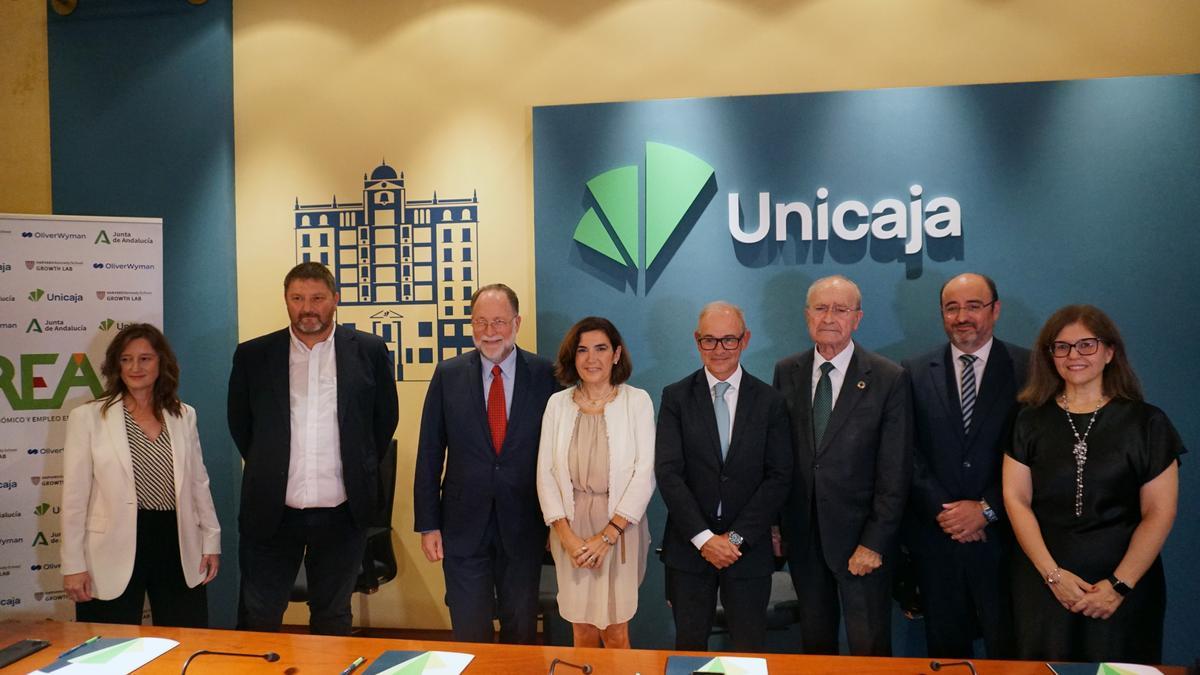 Galería de imágenes mesa redonda organizada por Proyecto CREA