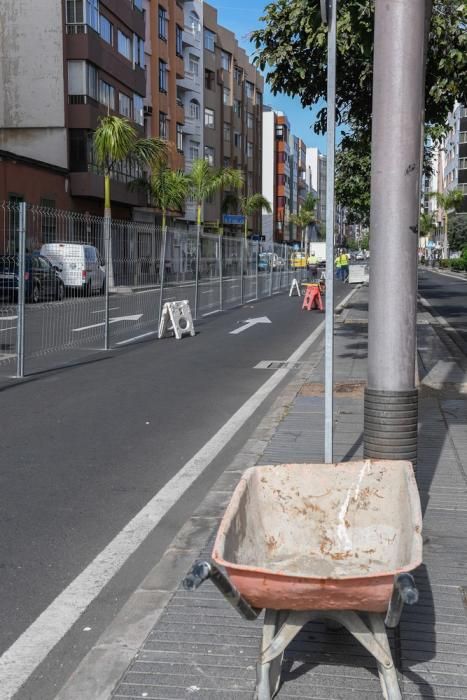 Obras de la MetroGuagua en la calle Venegas