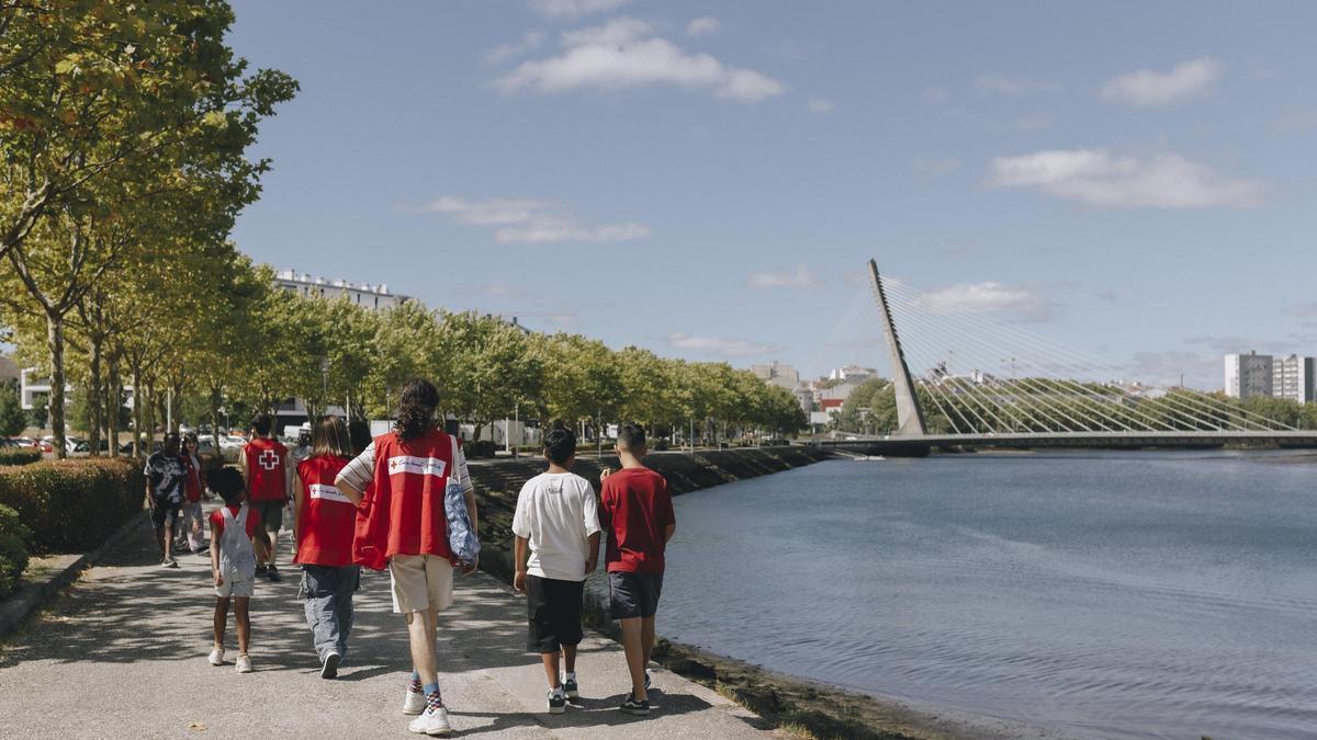 Colaboradores de Cruz Roja, en Pontevedra.