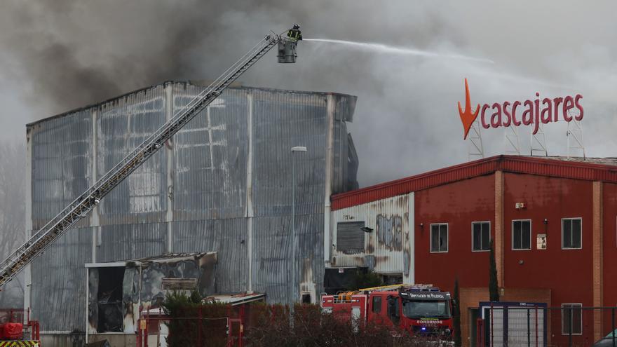 El incendio de la fábrica de Cascajares, en Dueñas (Palencia): &quot;No nos queda ni producto ni maquinaria para elaborarlo, arrancamos de cero&quot;