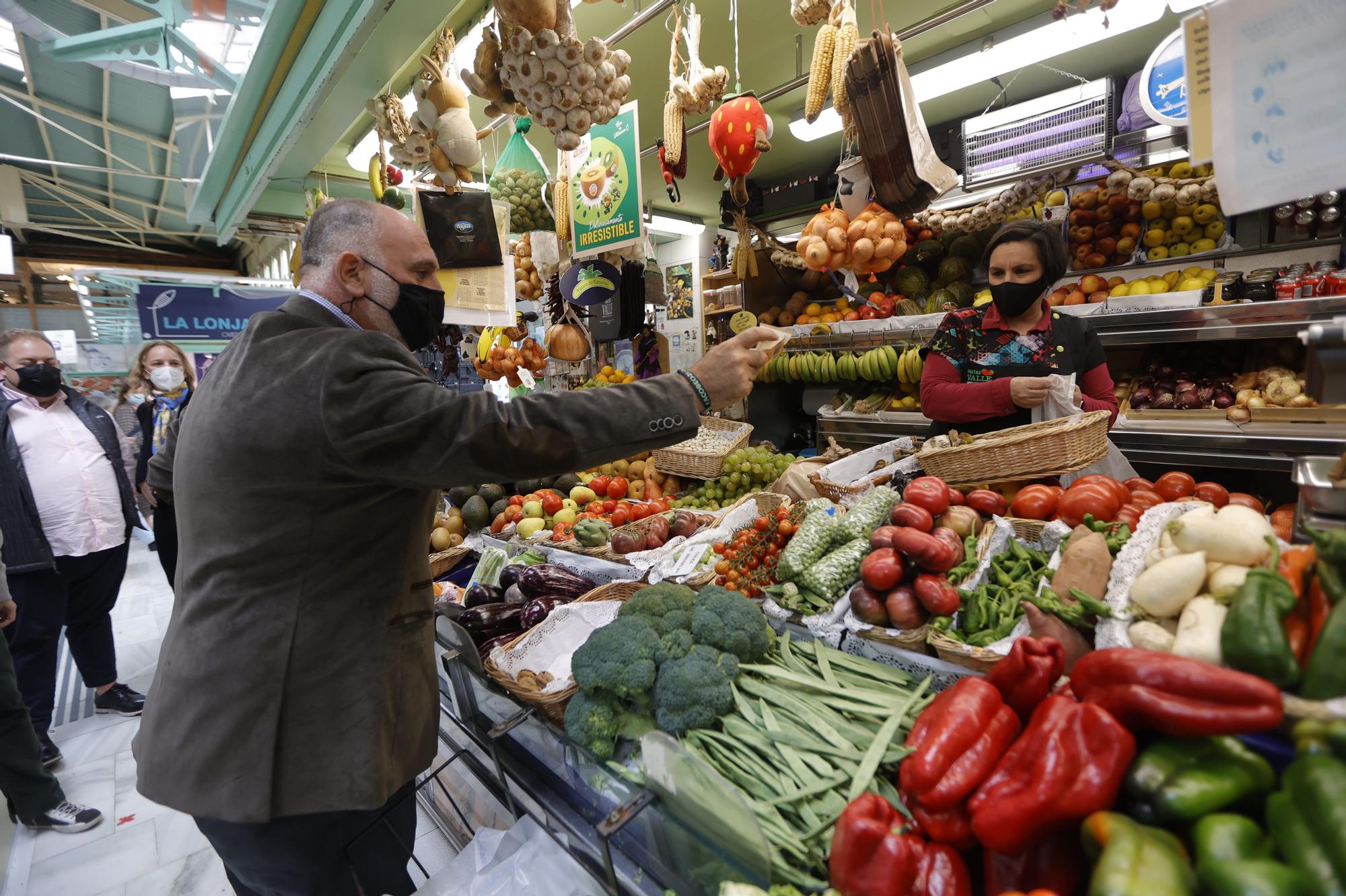 José Andrés revoluciona el mercado del Fontán de Oviedo