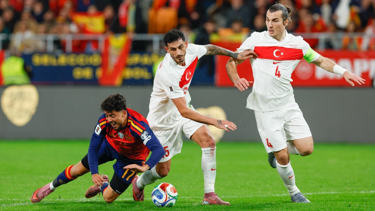 Fornals no paró en los siete minutos que le dio De la Fuente