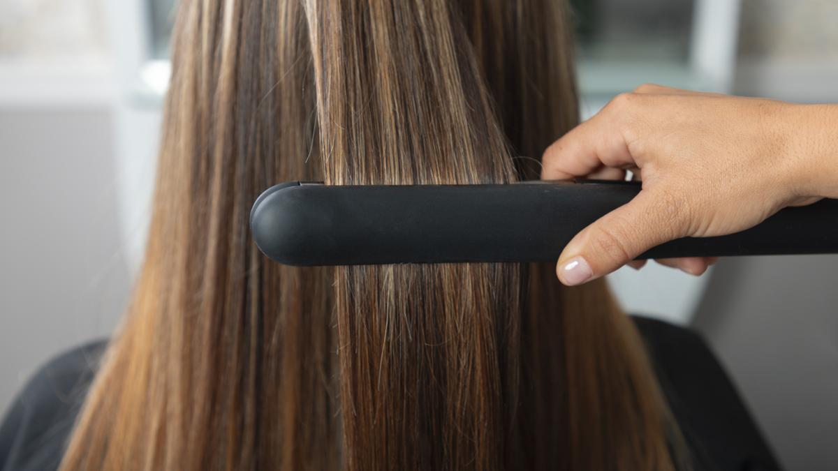La plancha de pelo que recomiendan los expertos para moldear el cabello sin dañarlo