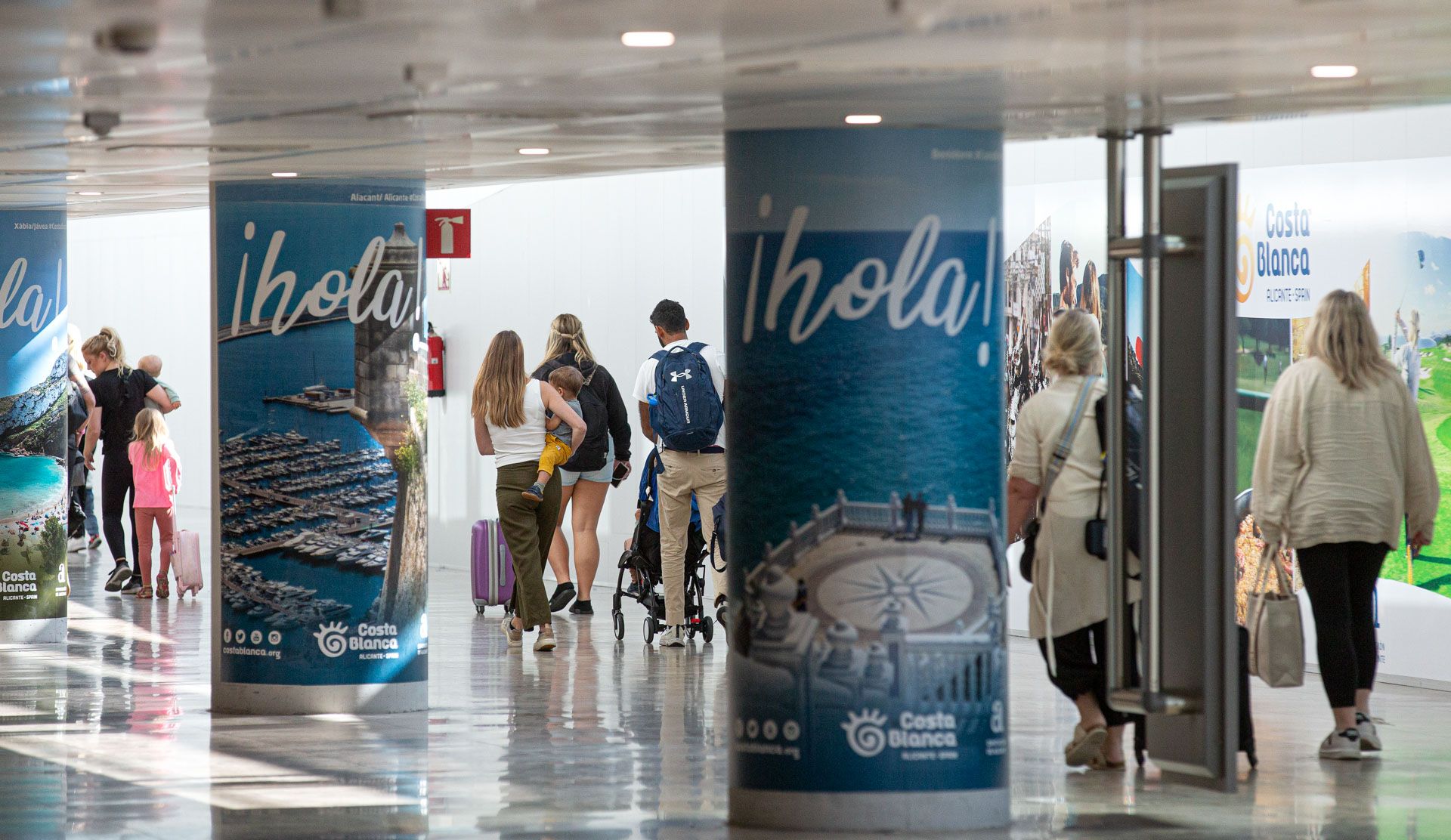 La Costablanca "se vende" en el aeropuerto