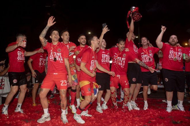 La celebración del Jimbee Cartagena como campeón de liga en la Plaza de España