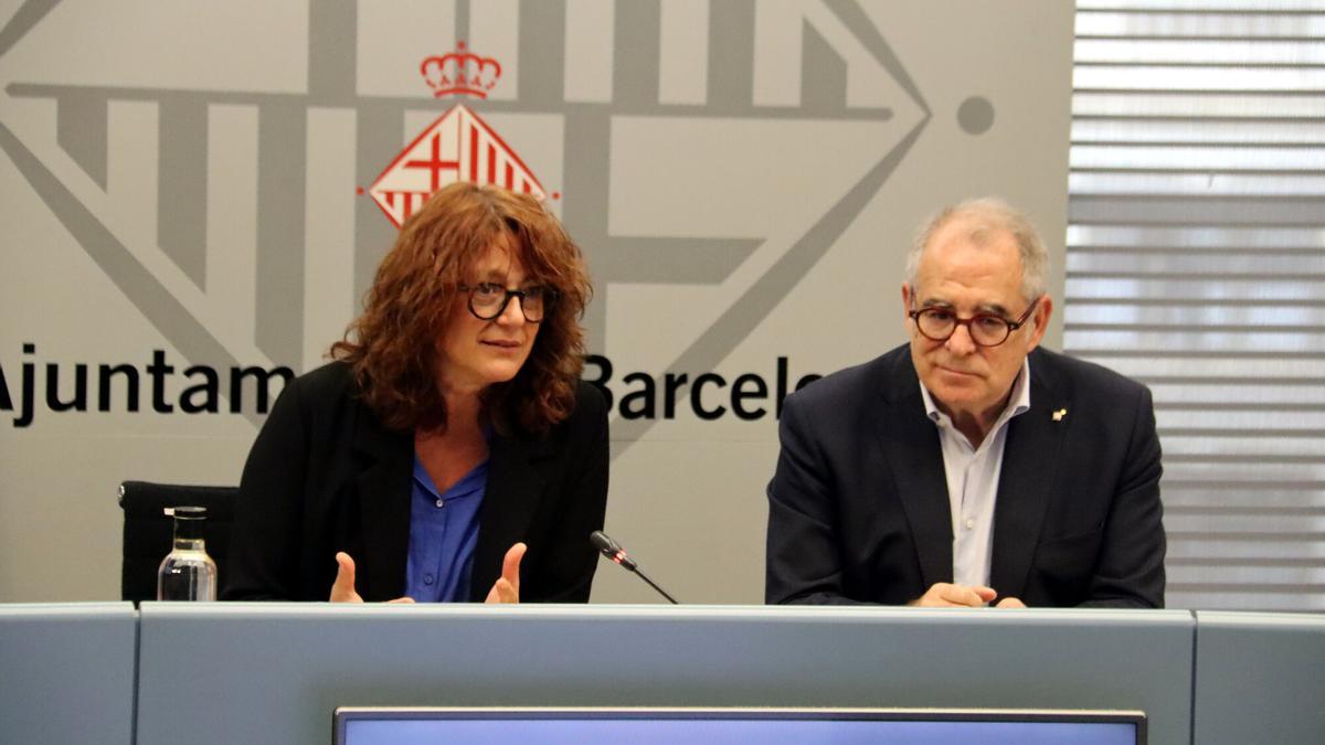 Laia Bonet y Jordi Valls en la presentación del plan 'Barcelona Fácil'