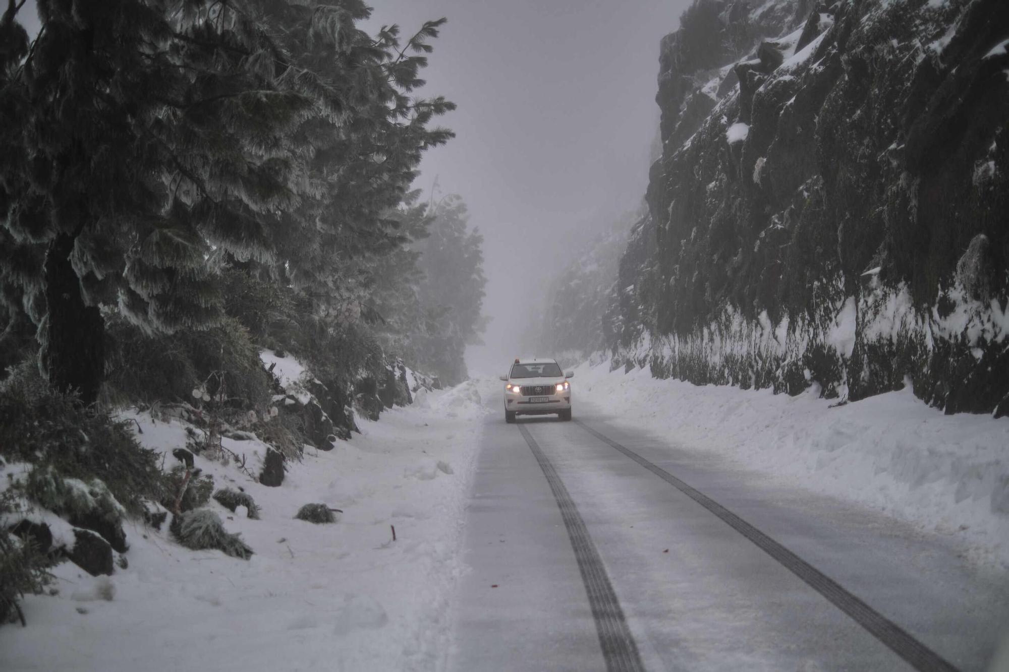 La nieve que dejó 'Filomena' en el Teide