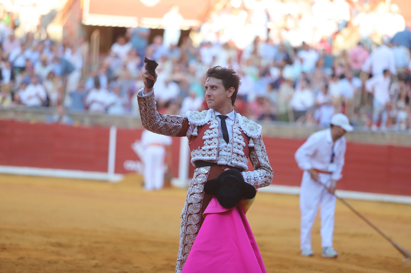 La puerta grande de Roca Rey, en imágenes