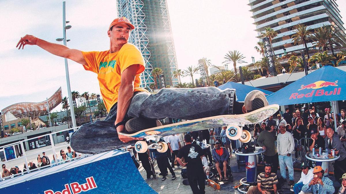 O skater Danny León durante unha das súas espectaculares exhibicións