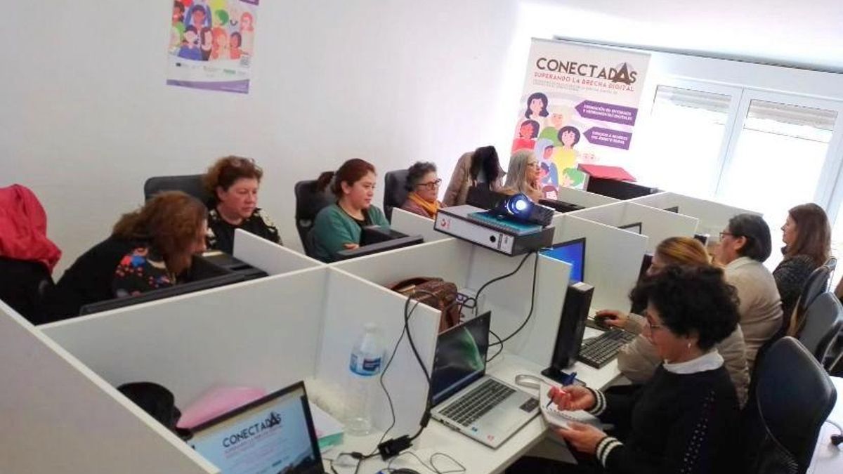 Imagen de uno de los cursos del proyecto ‘Conectadas’