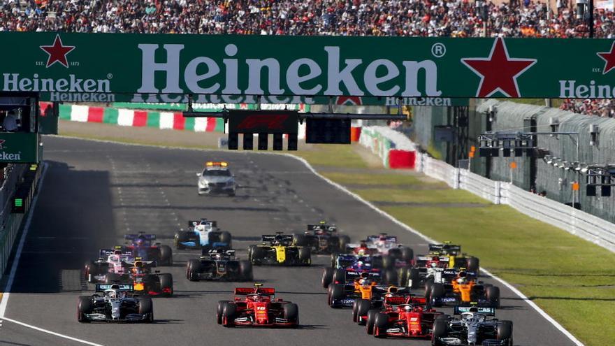 Bottas se lleva el triunfo en Japón tras superar a Vettel desde la salida