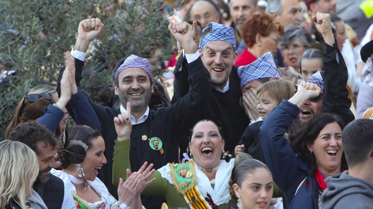 Falleros del Mocador en la entrega de premios.