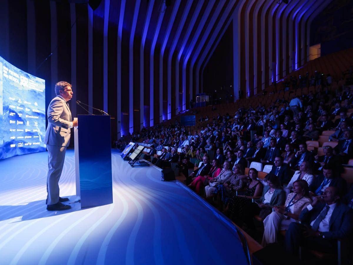 El president de la Generalitat, Carlos Mazón, interviene en el Foro Mediterráneo.