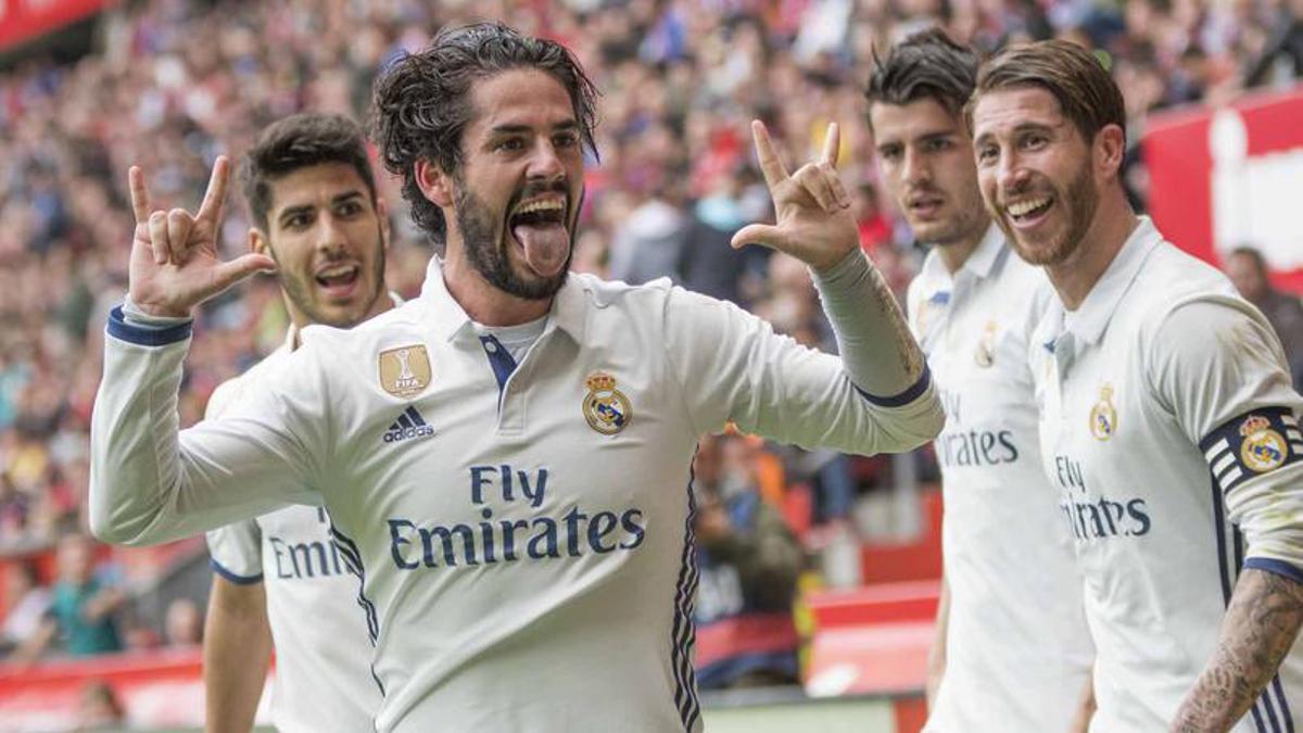 Isco dice &quot;Te quiero&quot; en signos