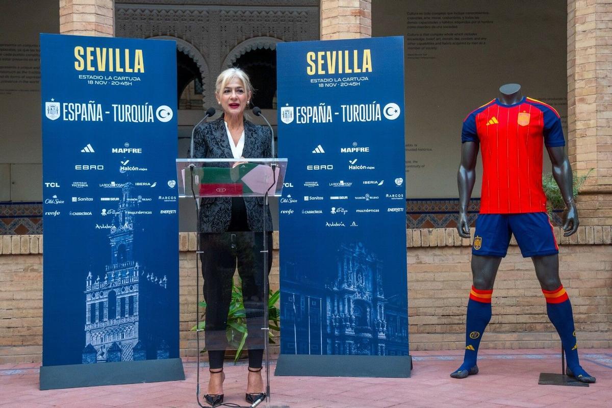 11/11/2025 La consejera de Cultura y Deporte, Patricia del Pozo, en la presentación del partido entre las selecciones de España y Turquía que tendrá lugar en el Estadio de la Cartuja de Sevilla. DEPORTES ANDALUCÍA ESPAÑA EUROPA SEVILLA JUNTA DE ANDALUCÍA