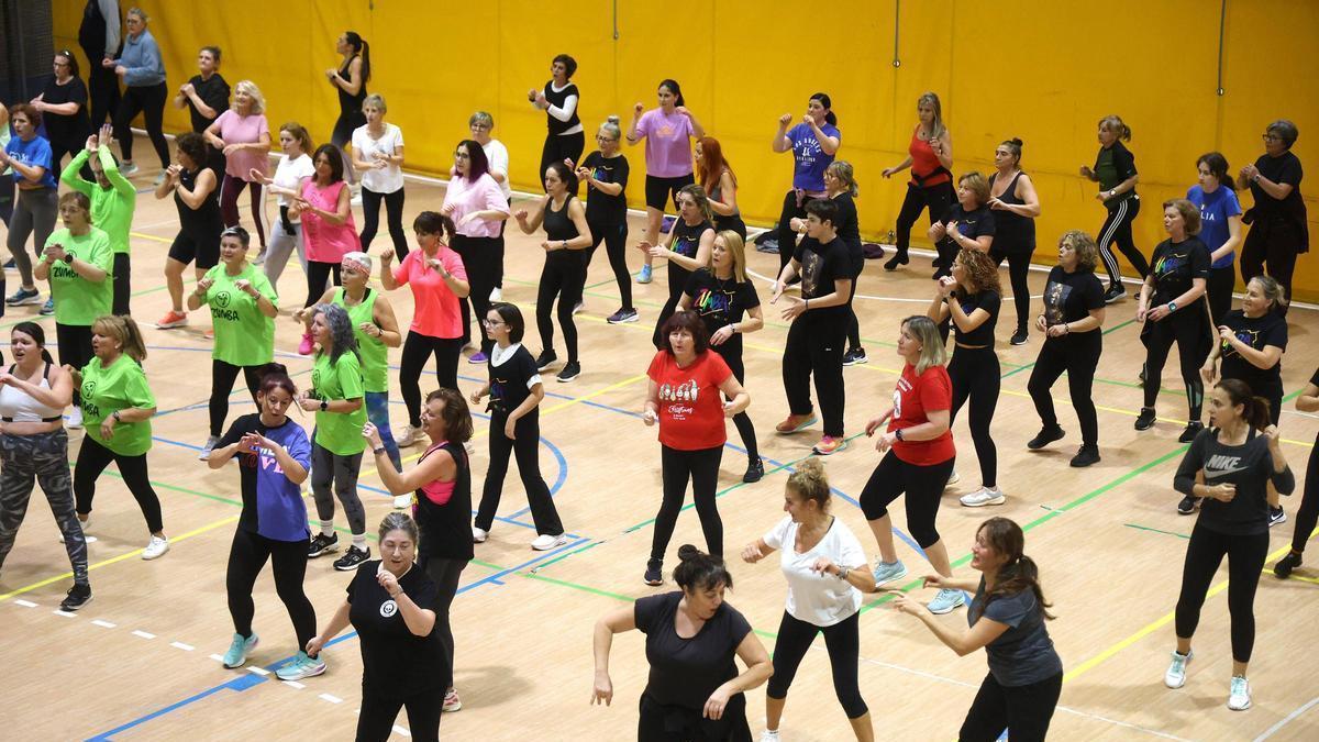 Participantes de otraa iniciativa de zumba solidaria.