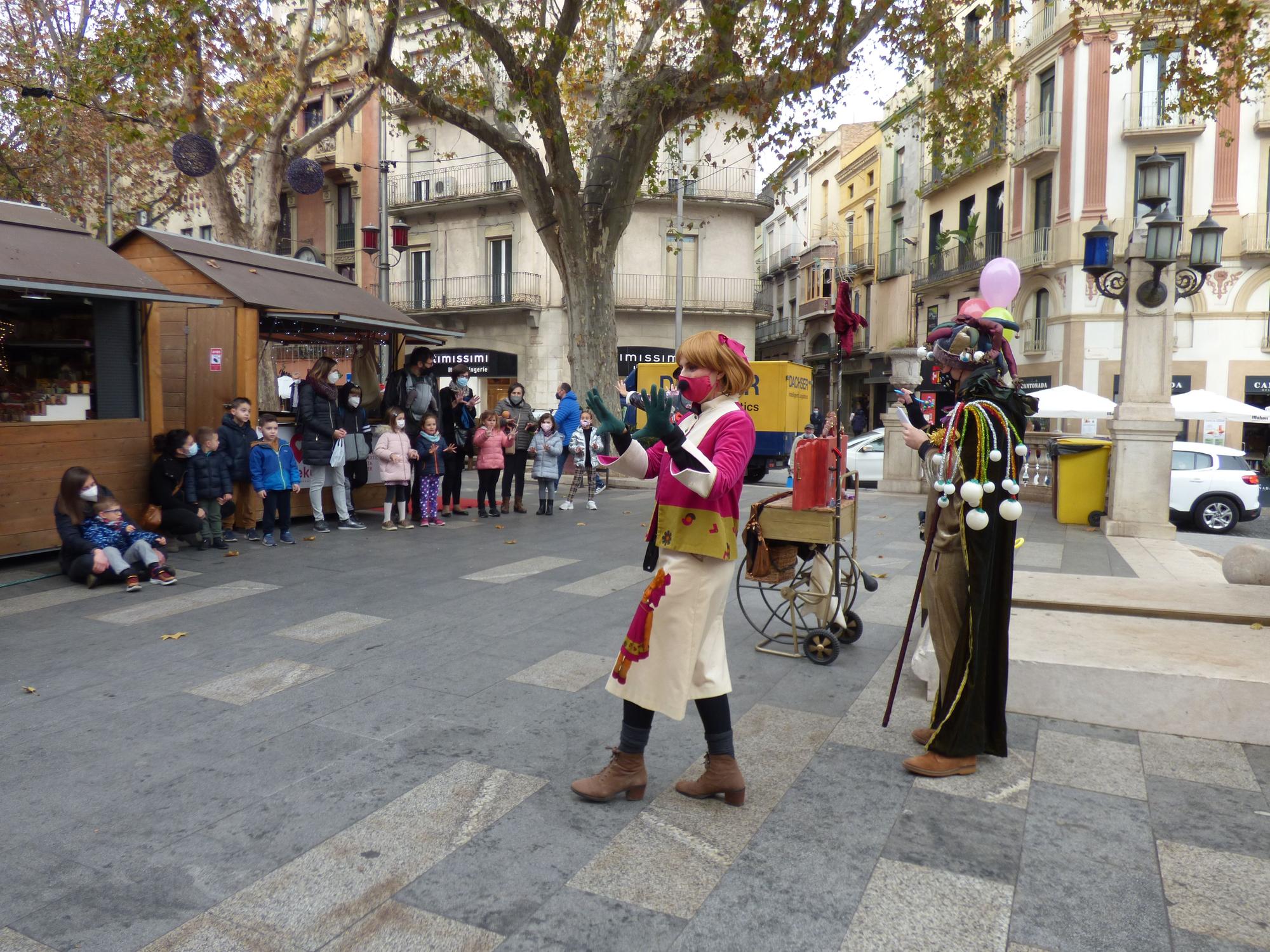 En Fumera es deixa veure per Figueres acompanyat de la Nadalina i la Bel