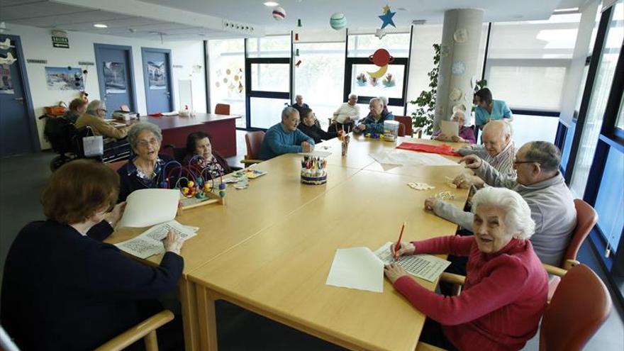 «El coste de la deuda duplica lo que se paga en servicios sociales»