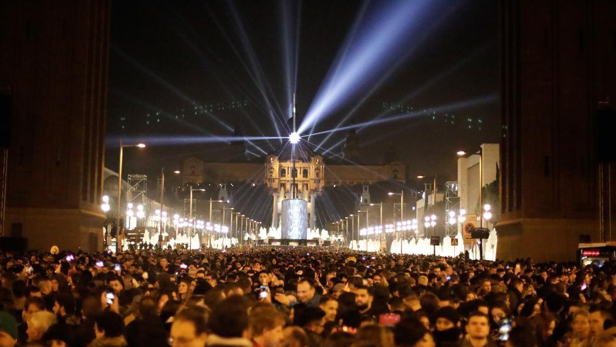 La celebració de Cap d'Any a l'Avinguda Maria Cristina de Barcelona, en una edició passada.