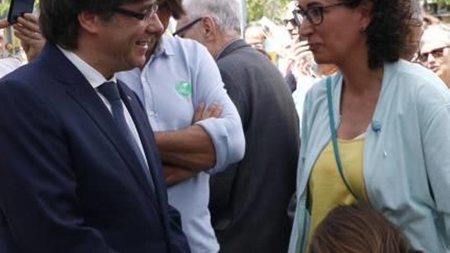 Carles Puigdemont i Marta Rovira, durant el Sant Jordi de l&#039;any passat