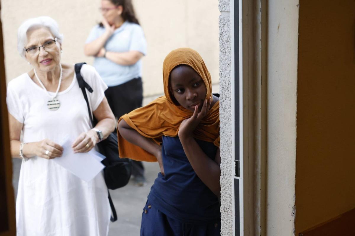 Recepción en Avilés de los niños saharauis del programa Vacaciones en paz