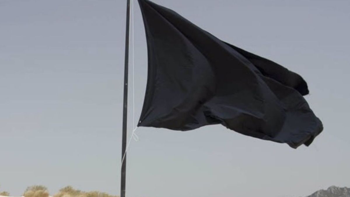 Una bandera negra