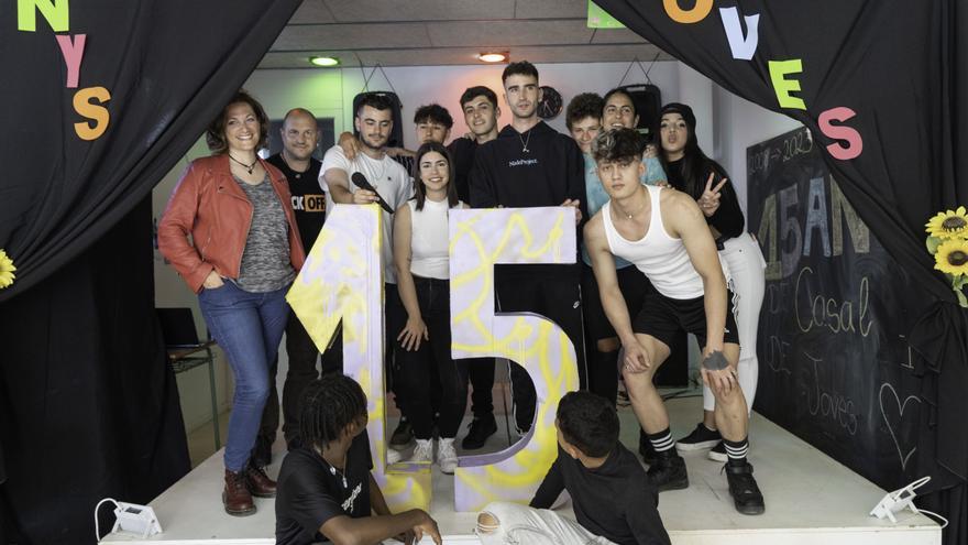 El Casal de Joves dedica abril al ‘Anime’ y a la celebración de Sant Jordi con poemas