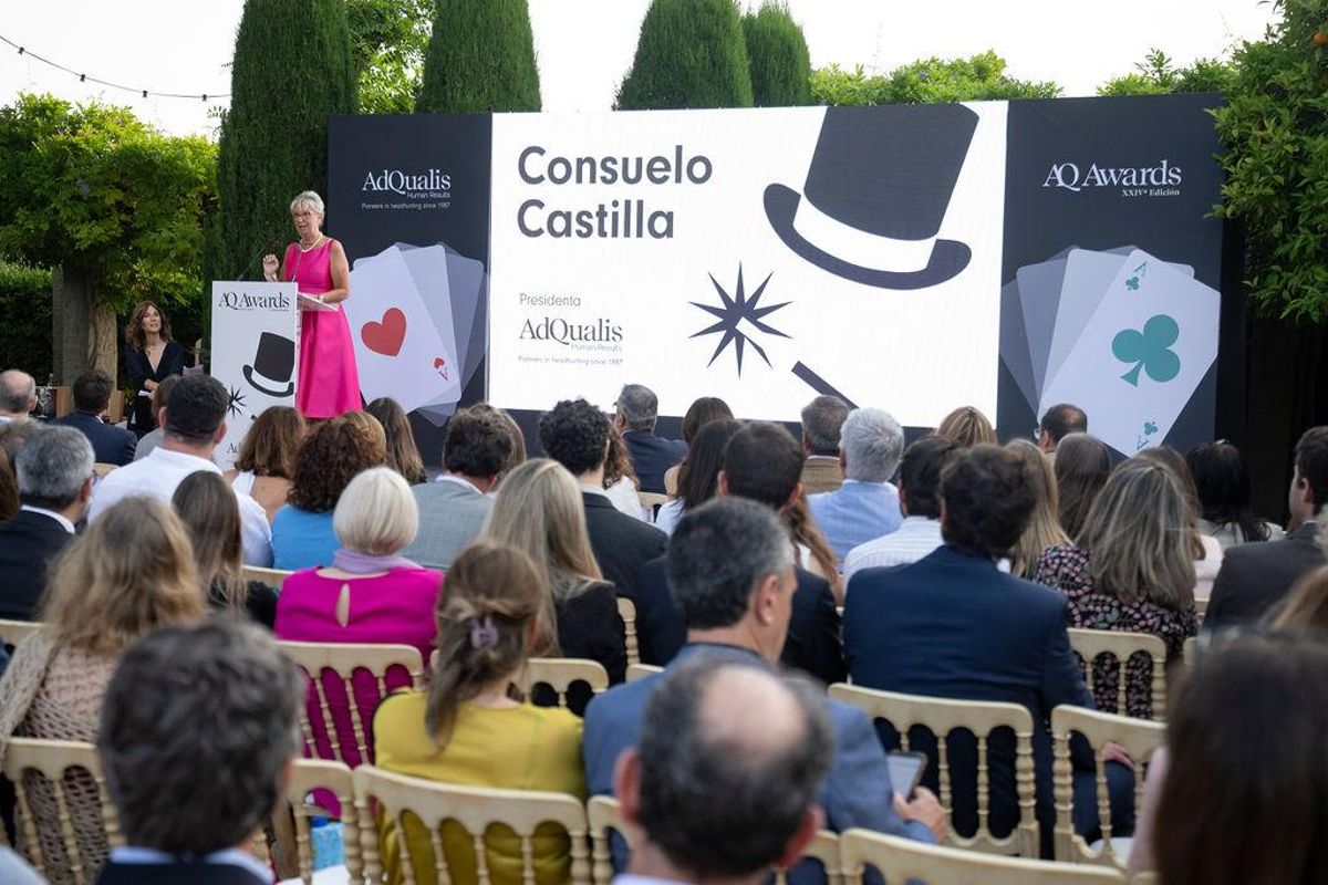 Consuelo Castilla presentadora de la gala AdQualis Awards
